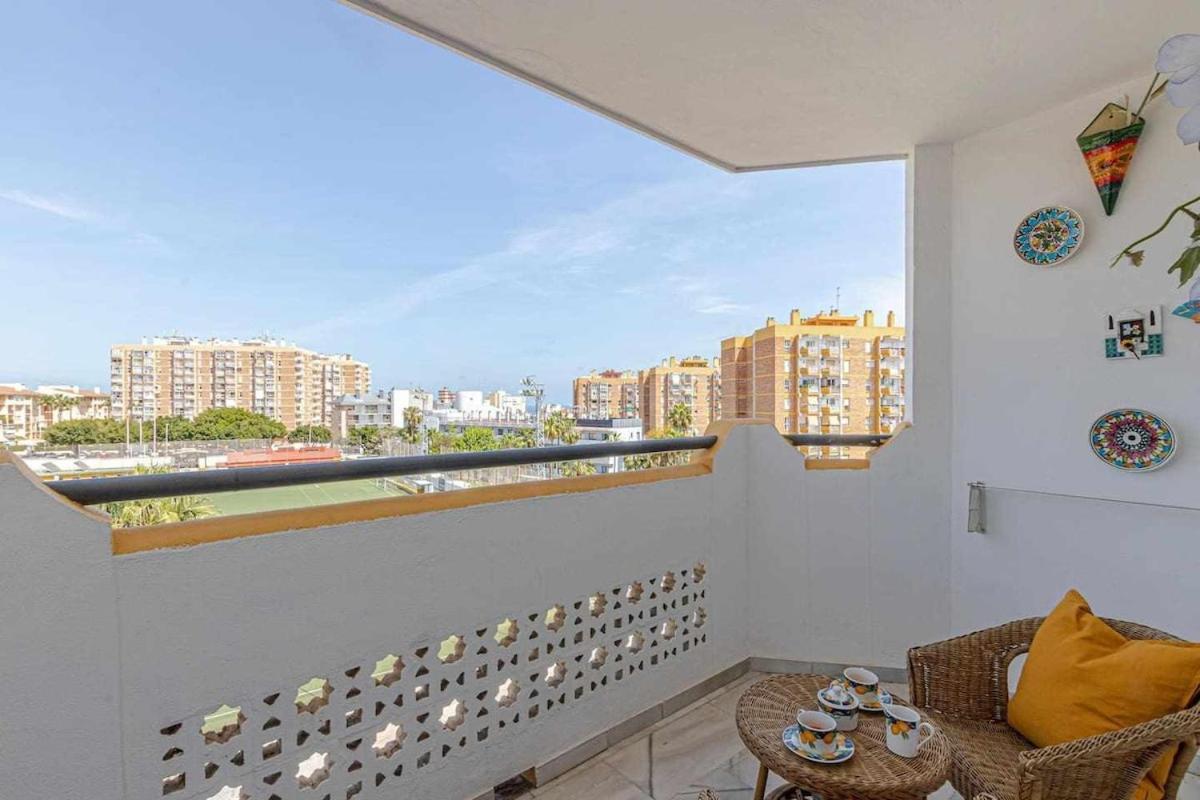 797 Holiday Rentals - Luminoso piso para 4 en Arroyo de la miel Exterior foto