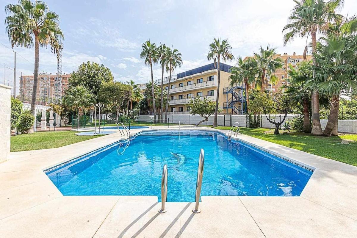 797 Holiday Rentals - Luminoso piso para 4 en Arroyo de la miel Exterior foto