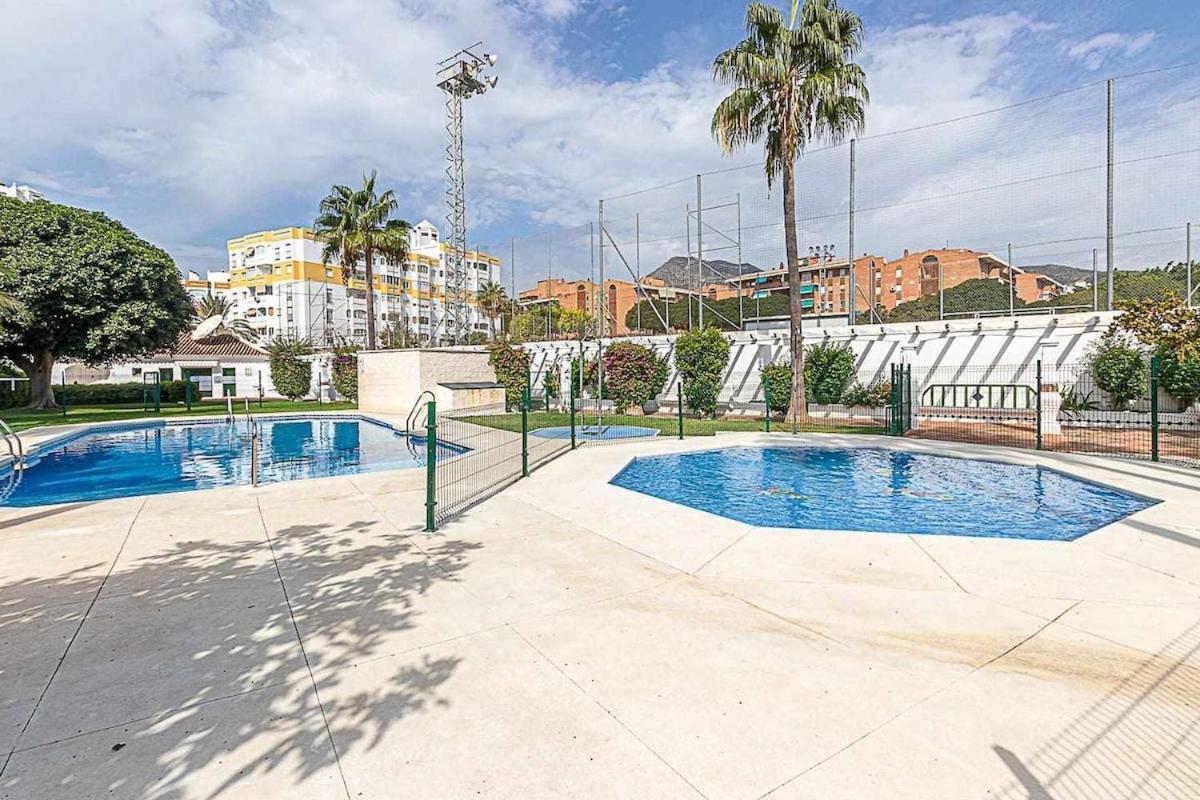 797 Holiday Rentals - Luminoso piso para 4 en Arroyo de la miel Exterior foto